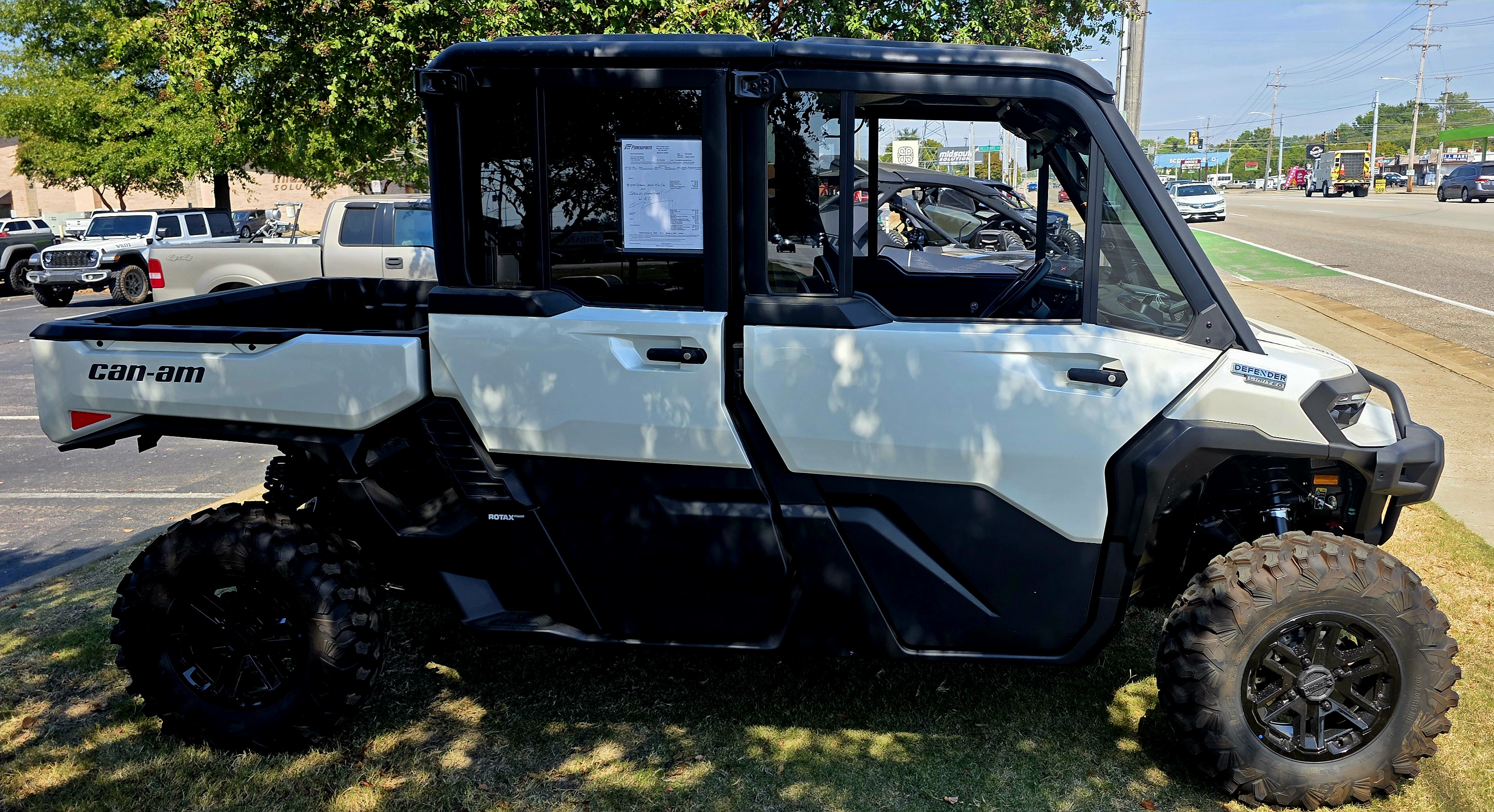 2026 Can-Am Defender MAX Limited HD11 Utility Vehicle