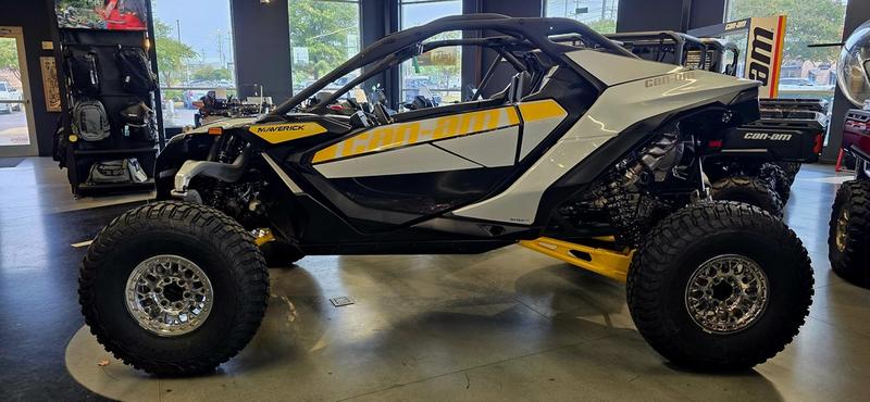 2024 Can-Am MAVERICK R Utility Vehicle