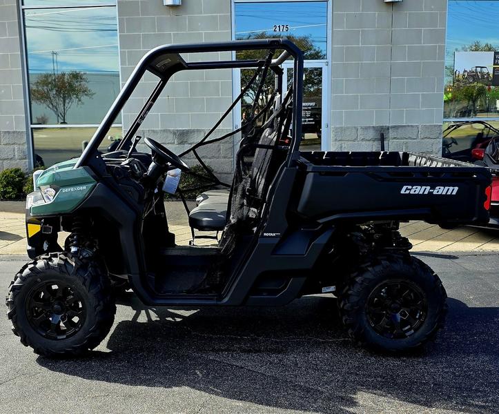 2026 Can-Am Defender DPS HD10 Utility Vehicle