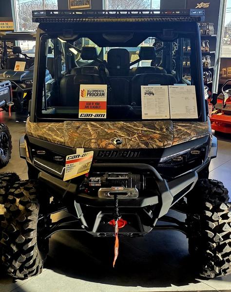 2026 Can-Am Defender MAX X mr HD11 with half-doors Utility Vehicle
